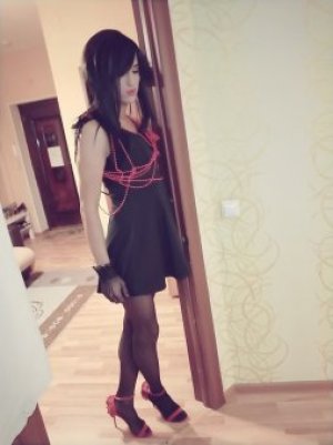 Транссексуалка кира