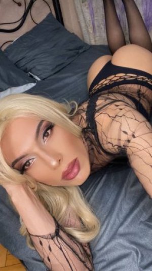 Escort trans Нарина