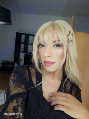 Escort trans Нарина